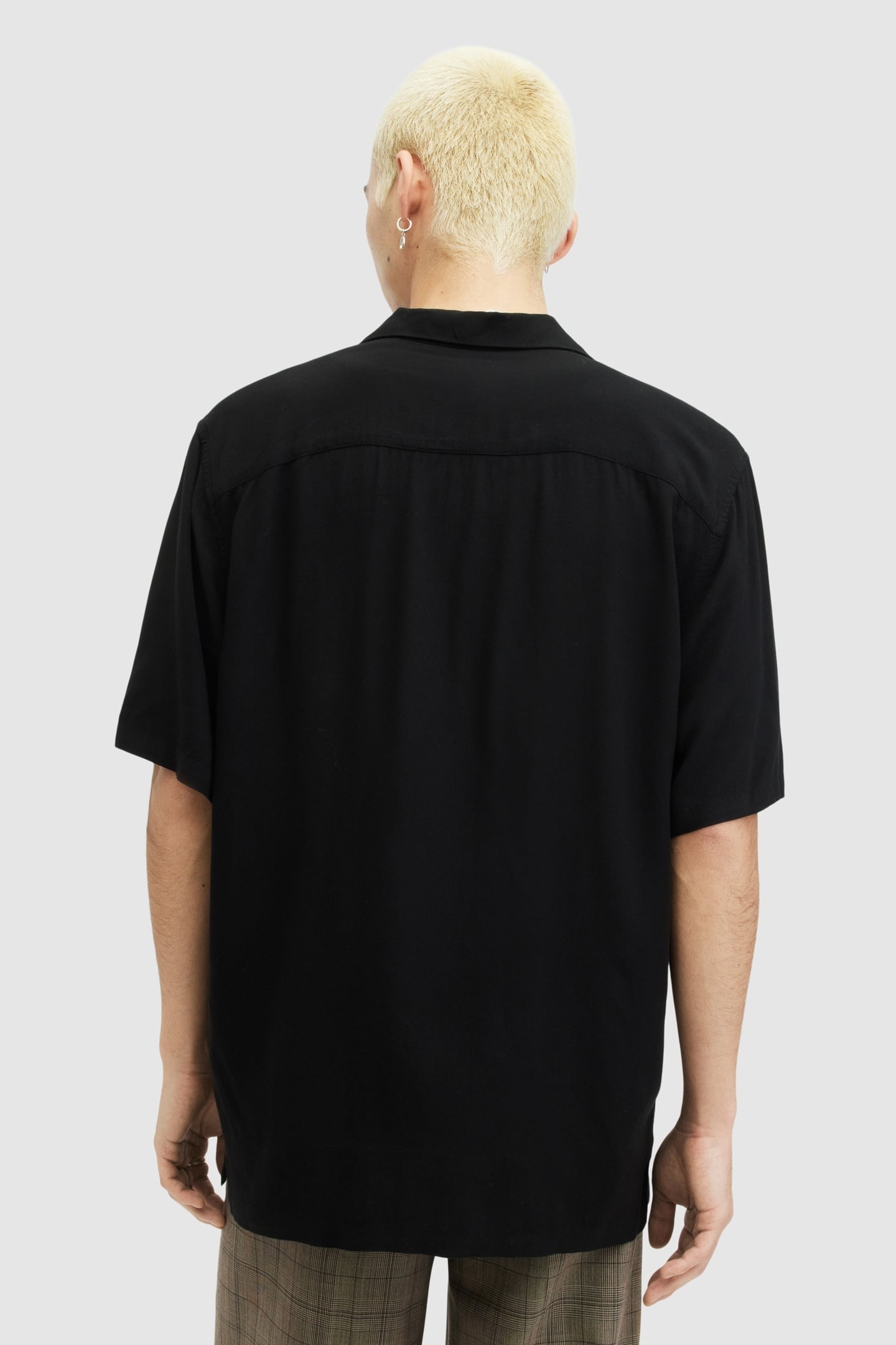 VENICE SS SHIRT BLACK 4