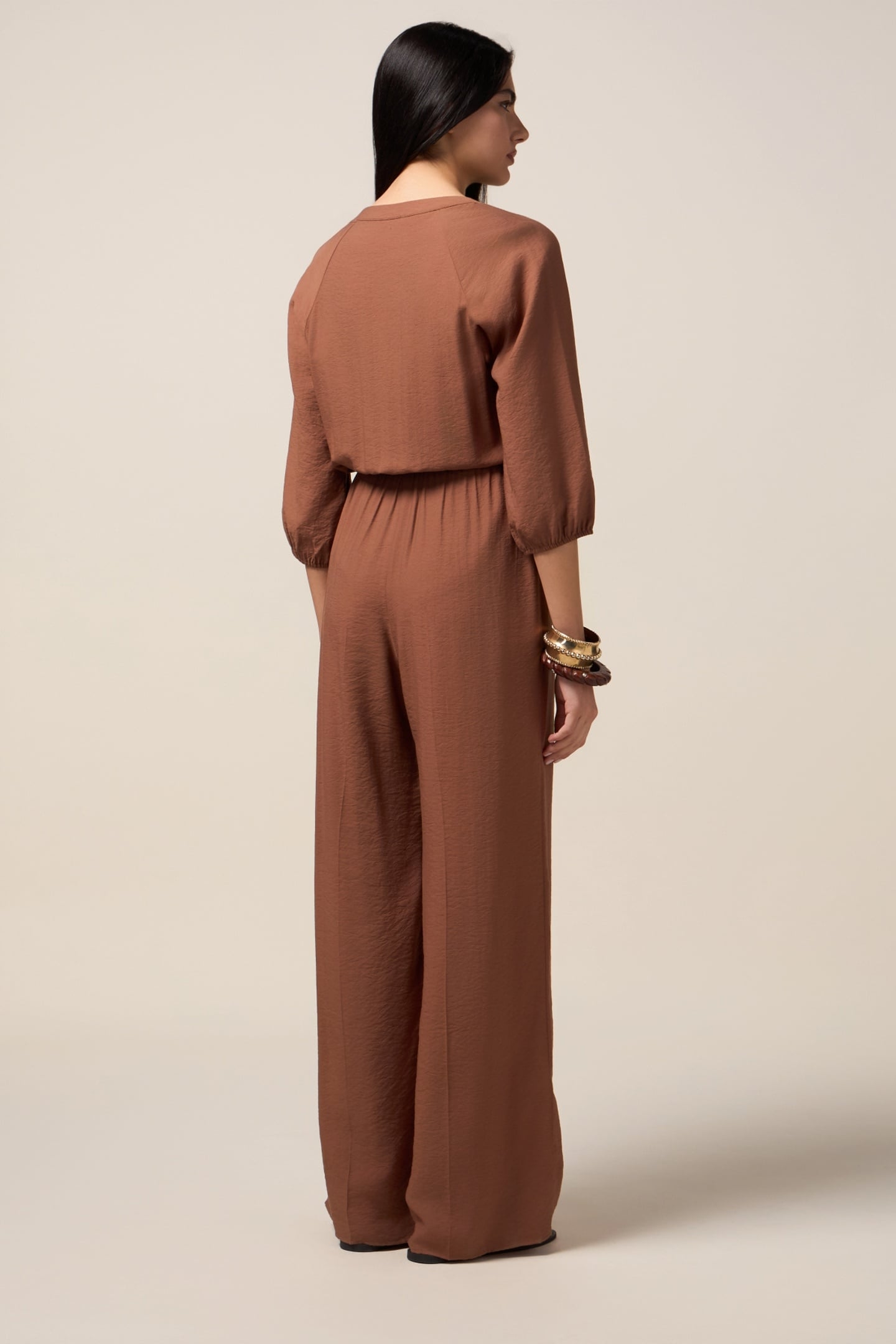 FLUID JUMPSUIT WITH V-NECK BROWN 2