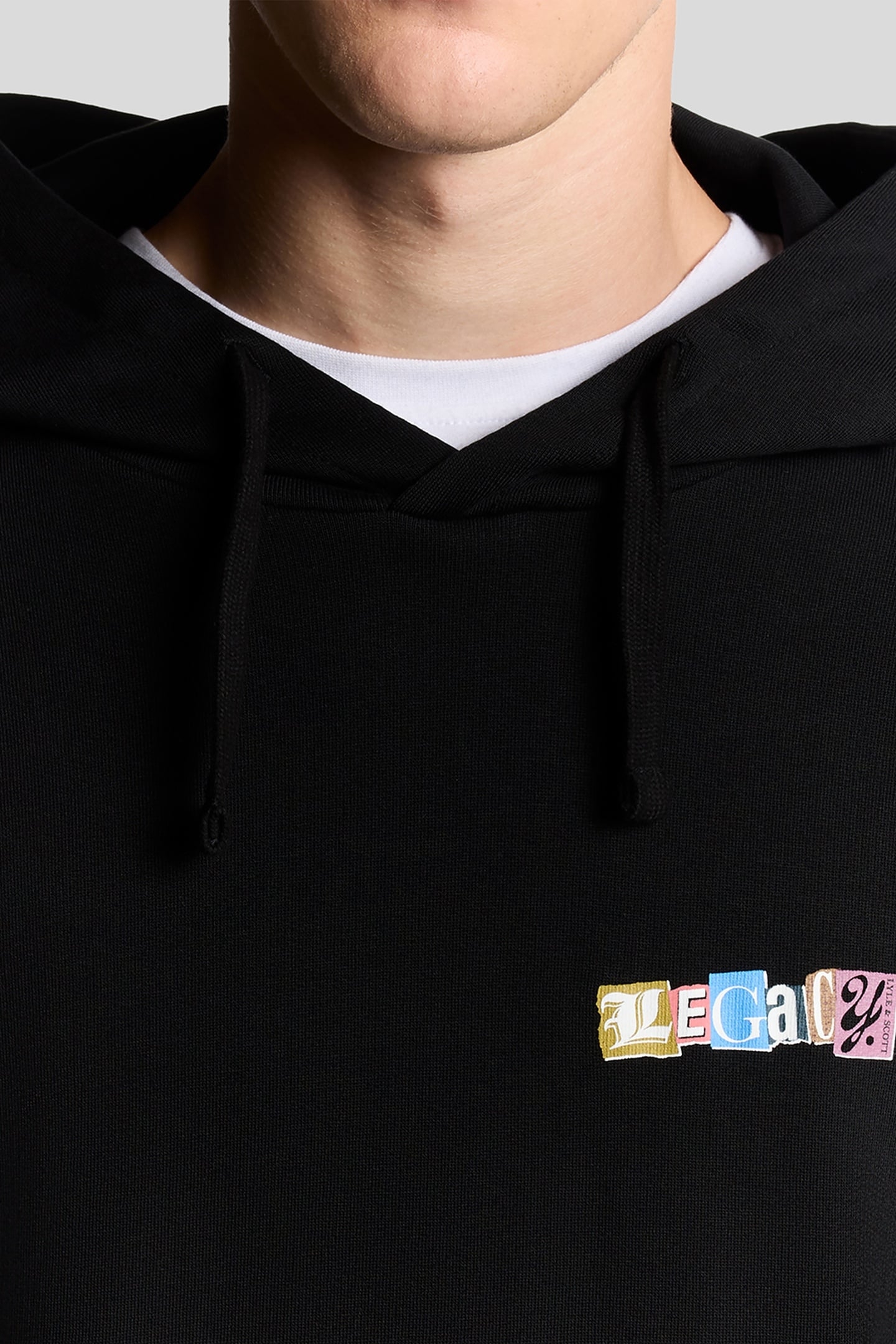 PAPER LETTERS GRAPHIC HOODIE JET BLACK 5