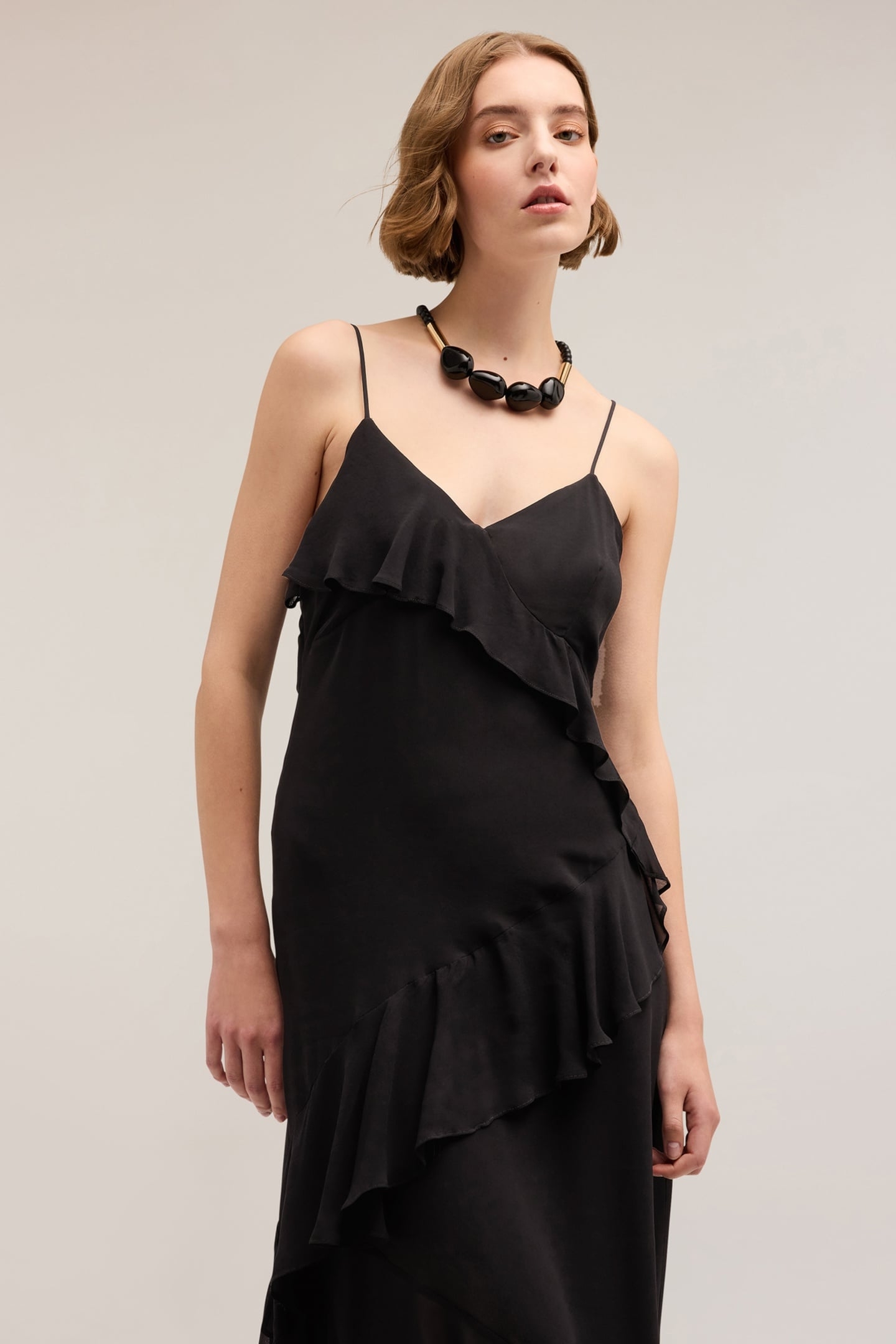 FLOUNCED MIDI DRESS WITH RUCHING BLACK 4