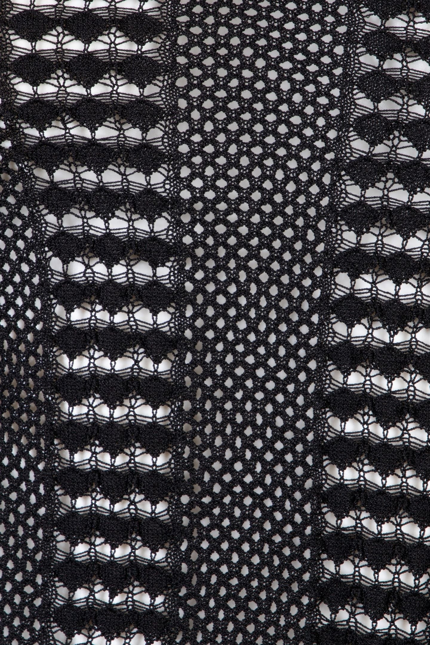 MARCIANO BY GUESS EMMA LS CUT OUT TOP SWEATER JET BLACK 4