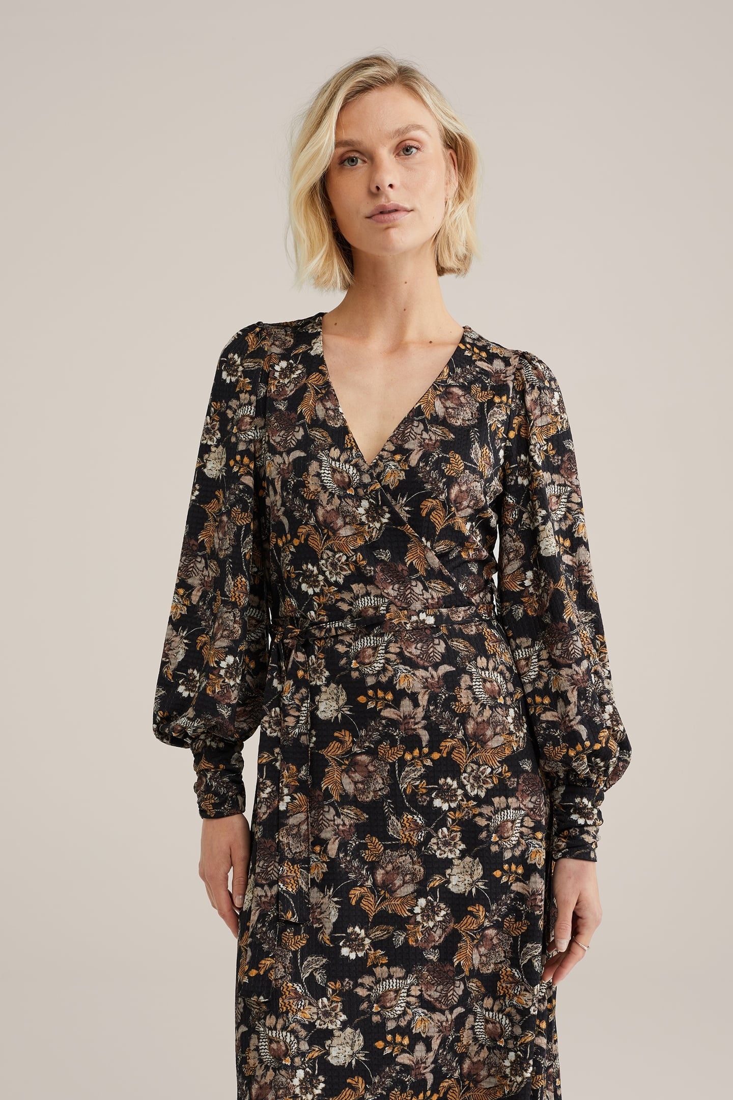 DRESS MID LENGTH BLACK 4