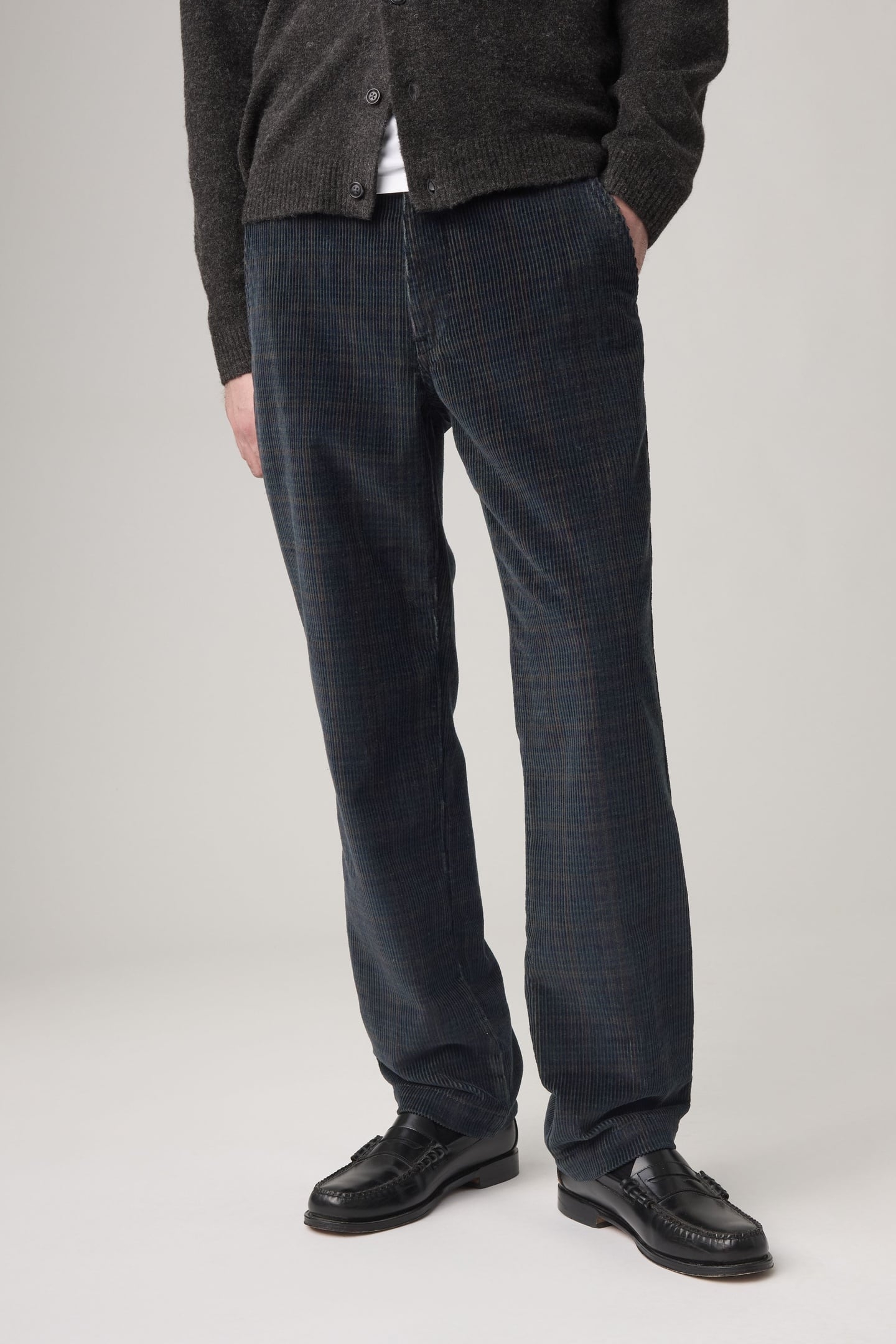 XX AUTHENTIC RELAXED CORDUROY CHINOS BLACK 2