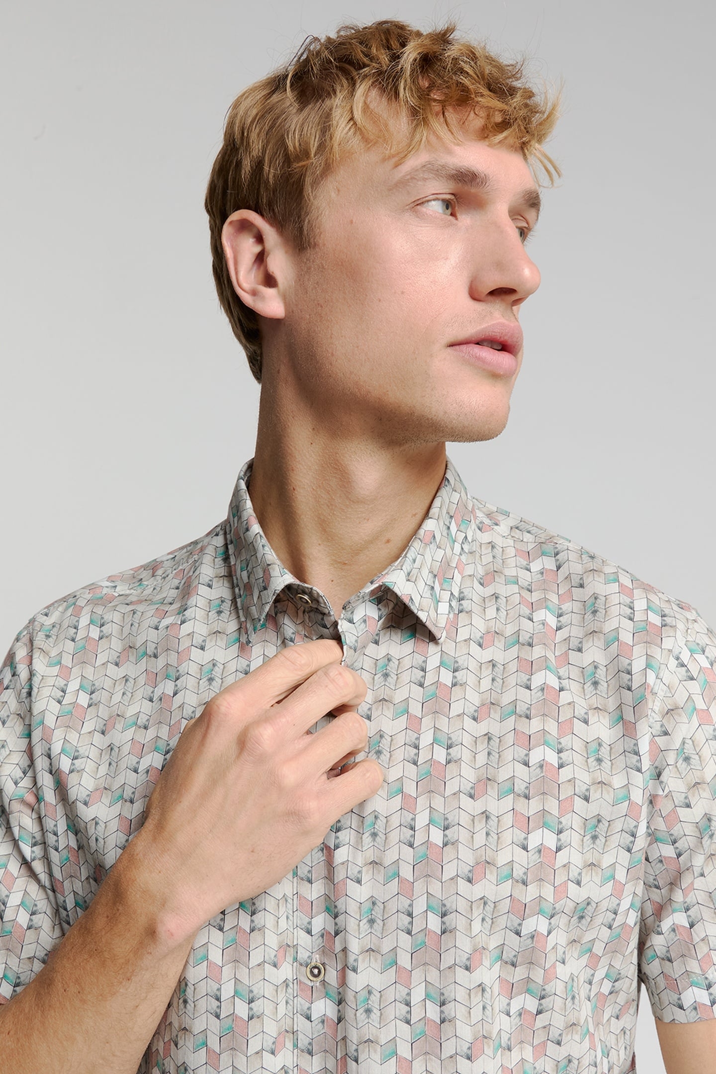 SHIRT SHORT SLEEVE ALLOVER PRINTED SAND 7