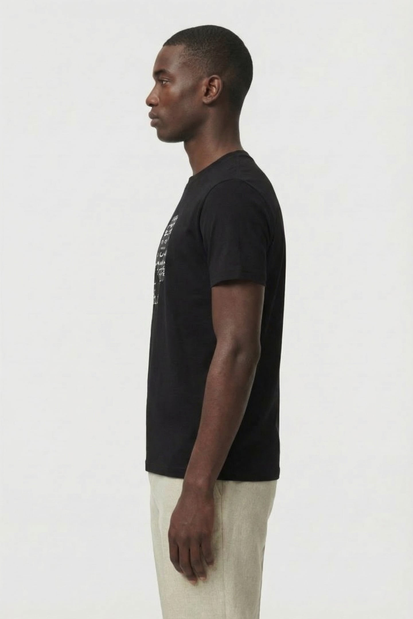 BLACK T-SHIRT CREWNECK 3