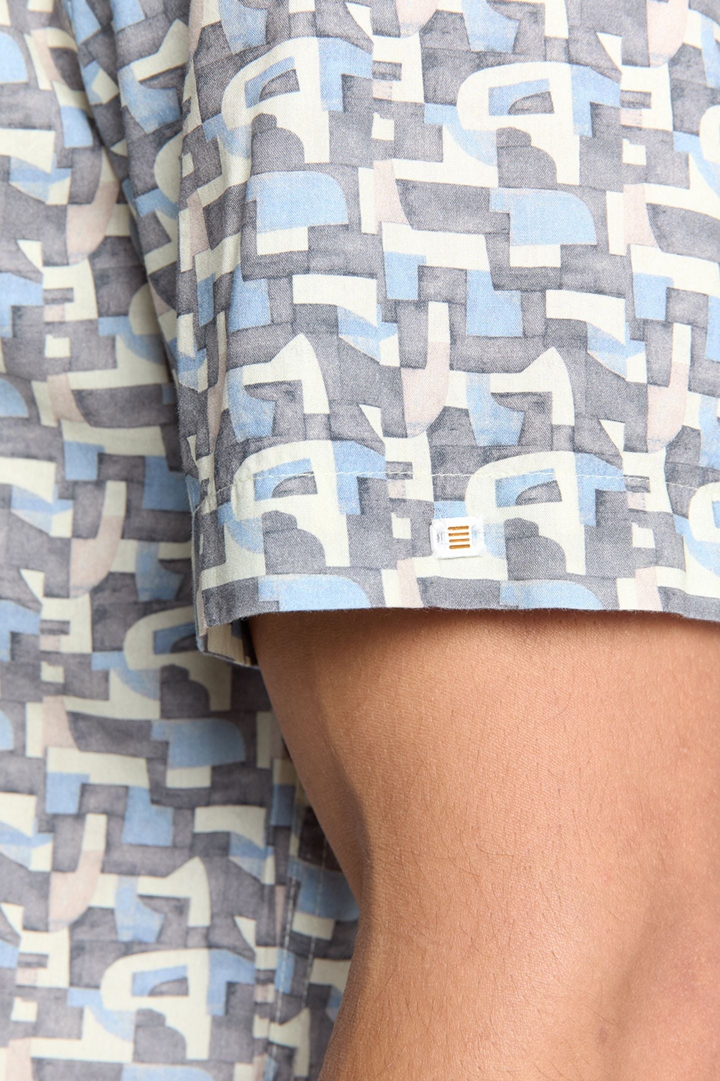 SHIRT SHORT SLEEVE ALLOVER PRINTED DARK STEEL 7