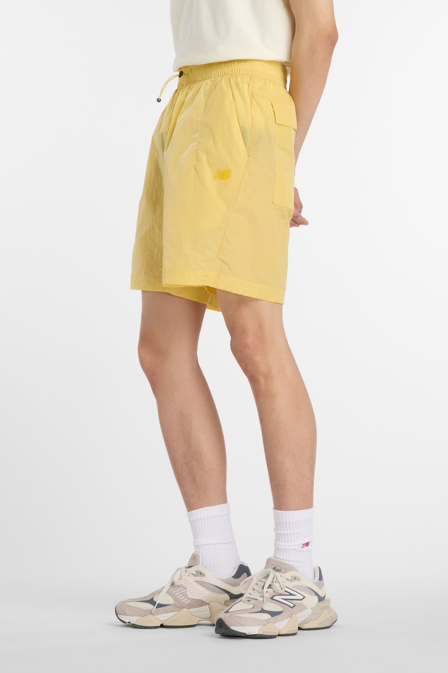 NB GREY SHORT 8" HAY 3