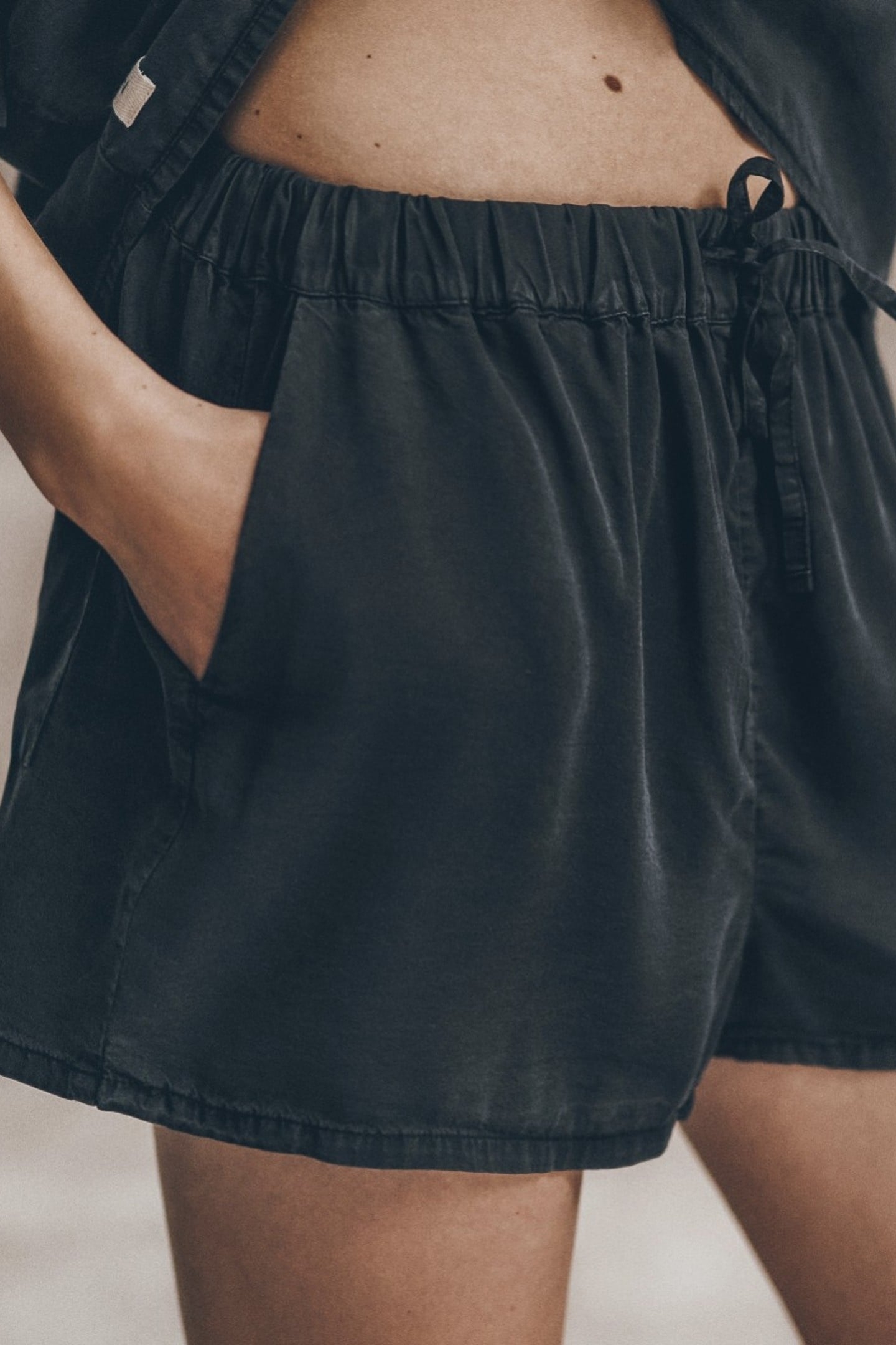 THE DARK CO-ORD SHORTS BLACK 2