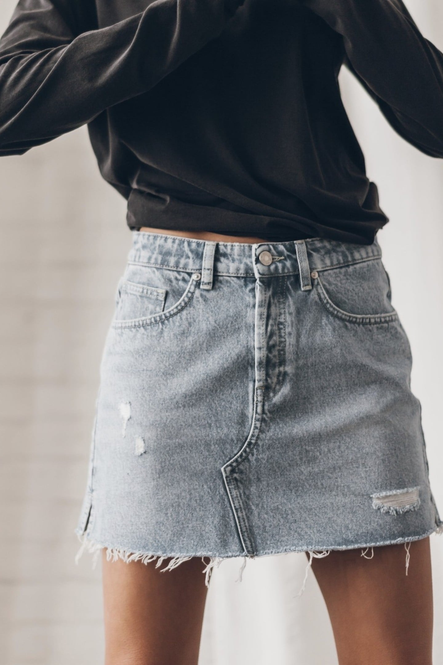 THE BLUE SLIT DENIM SKIRT BLUE 1