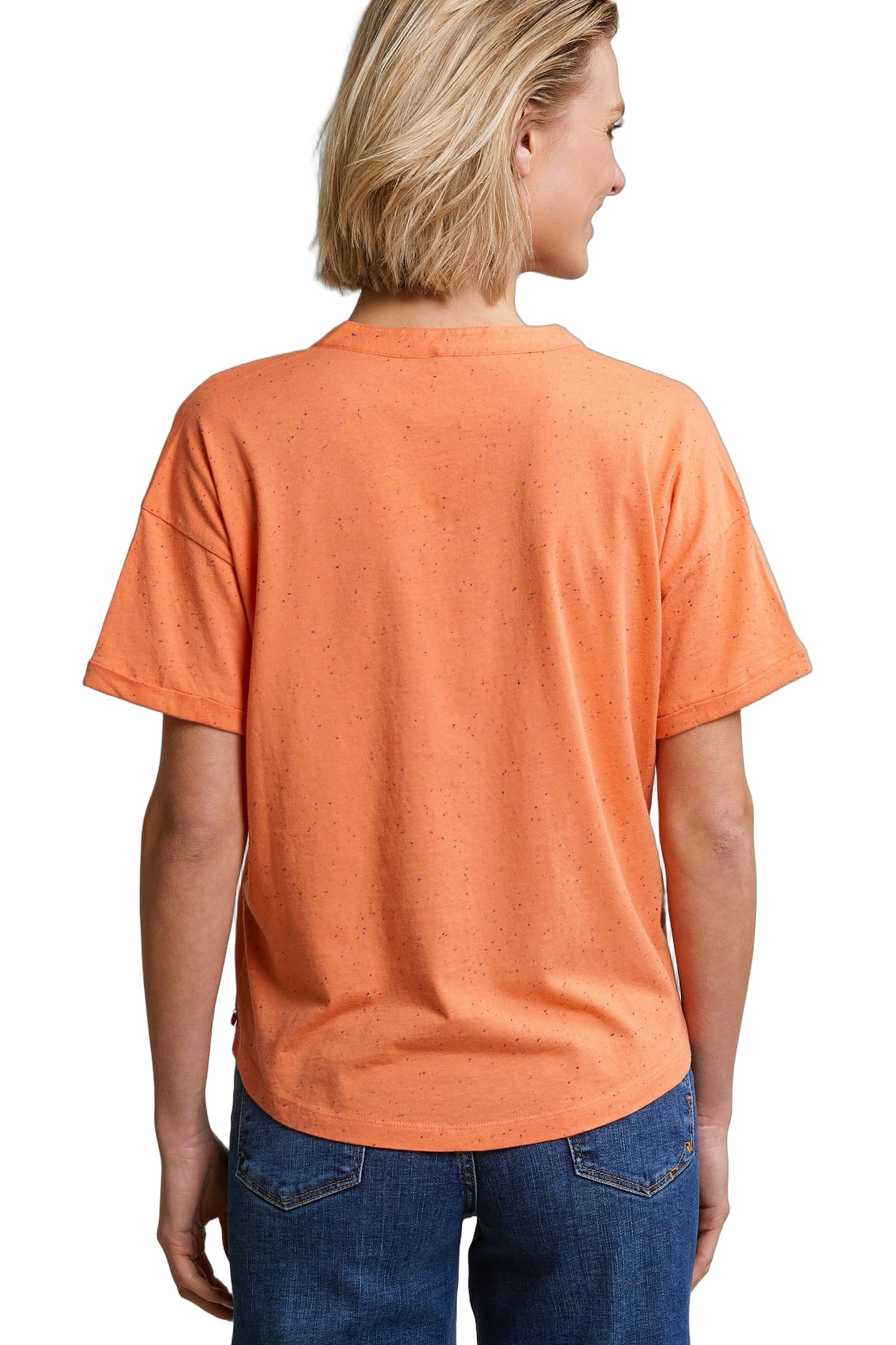ORANGE DOTTED V-NECK T-SHIRT 3