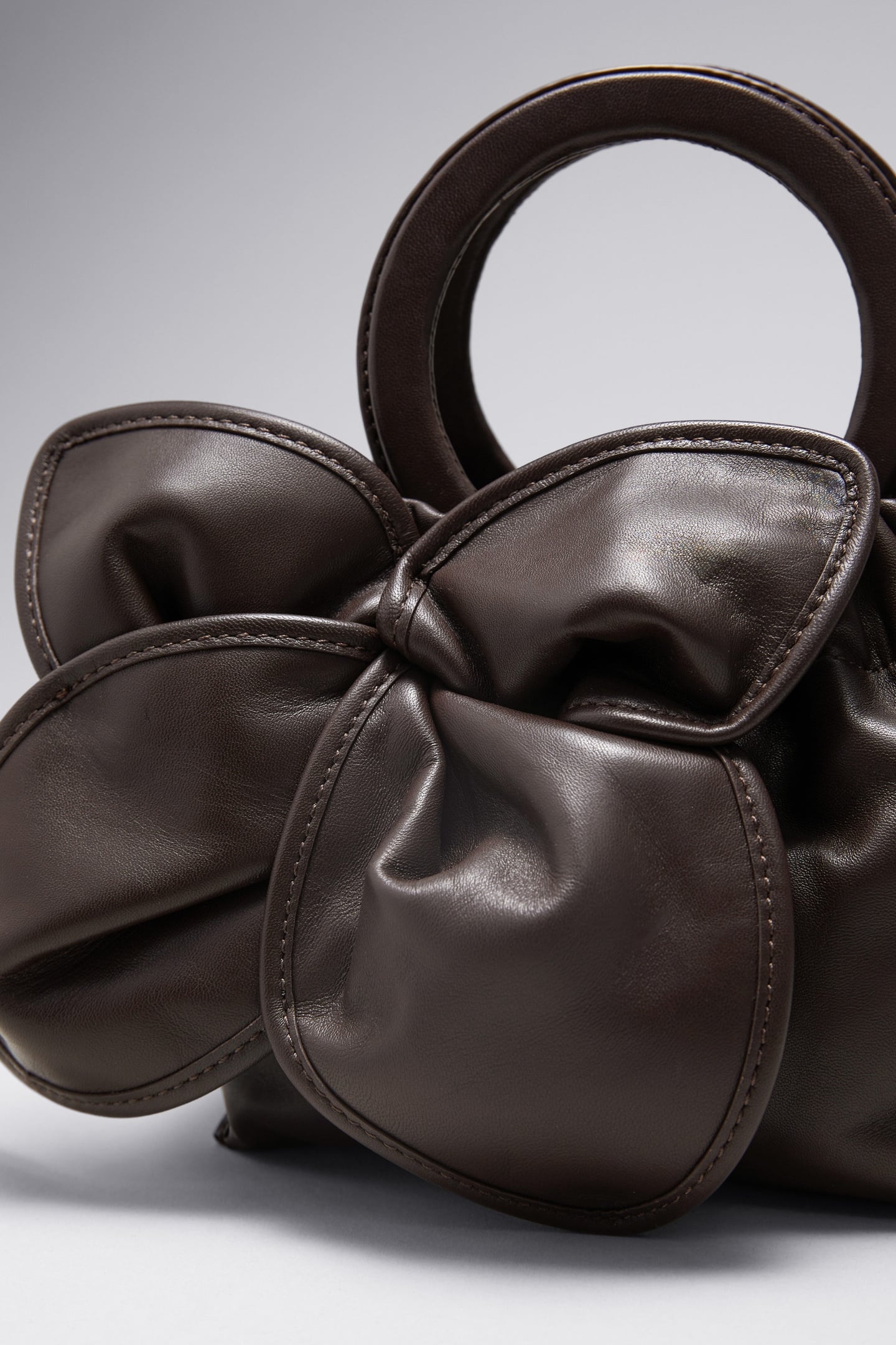 OLIVIA LEATHER HANDBAG BROWN 4