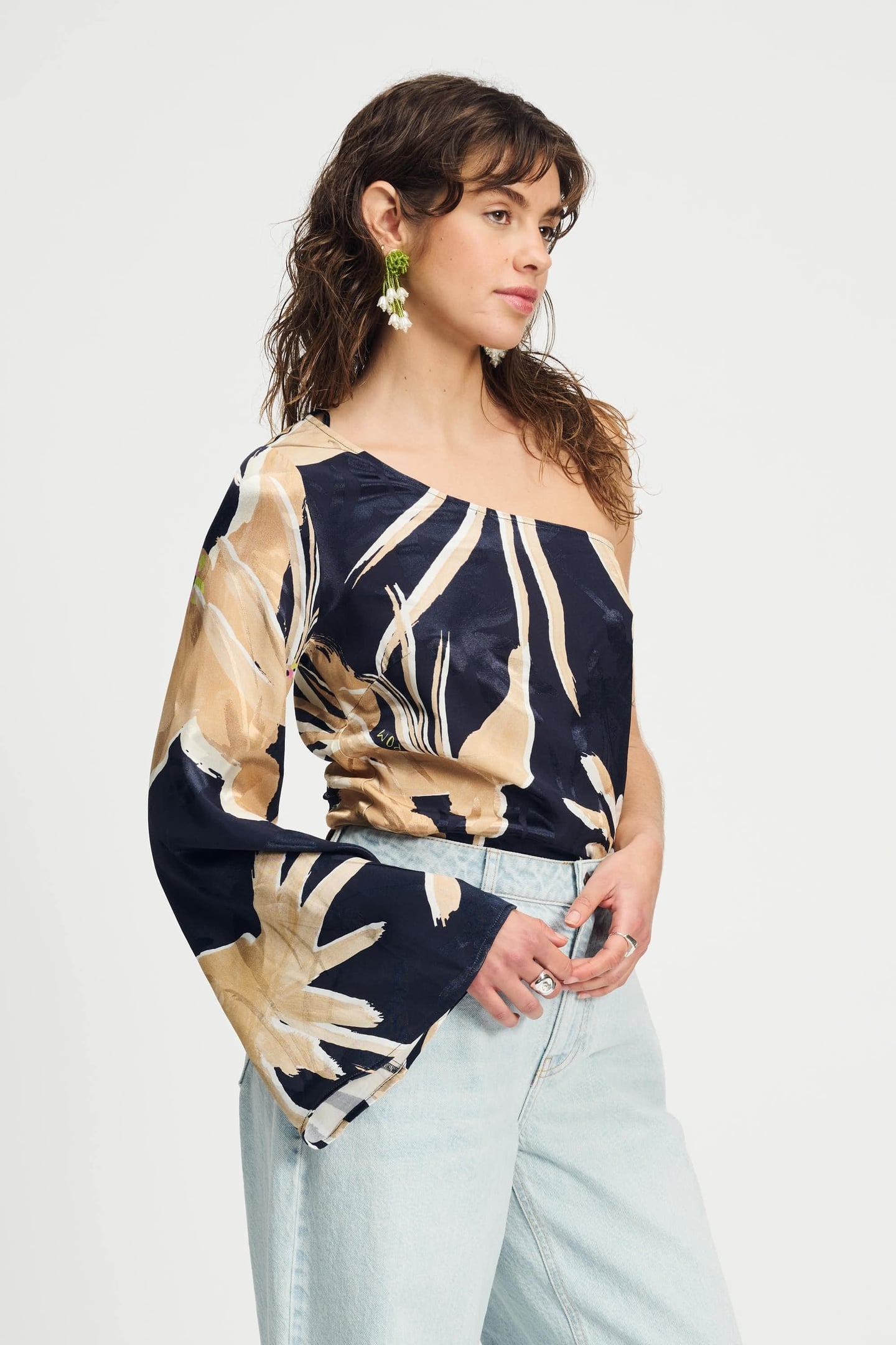 TOP - ONE SHOULDER ARTISAN SAND 3