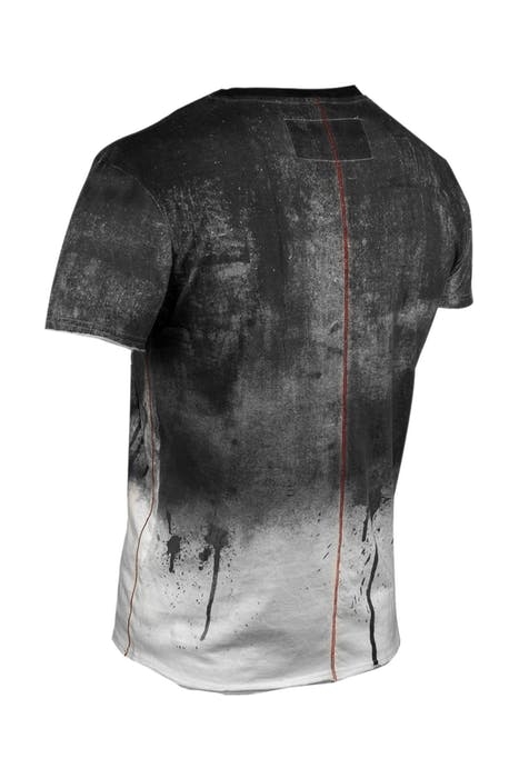 RED LIPS C-NECK OFF WHITE 2