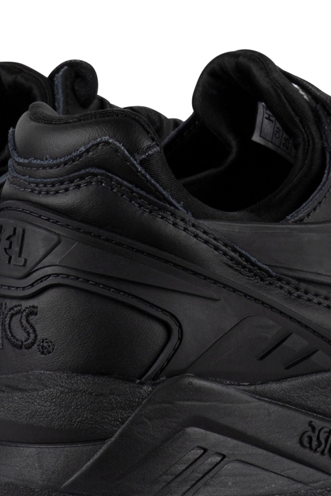GEL-KAYANO TR BLACK/BLACK 4