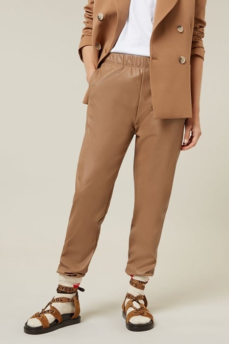 VEGAN LEATHER JOGGER DARK LATTE 1