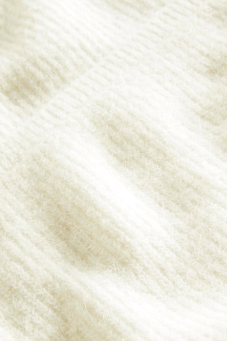 SQUARE NECK FLUFFY JUMPER IVO 6