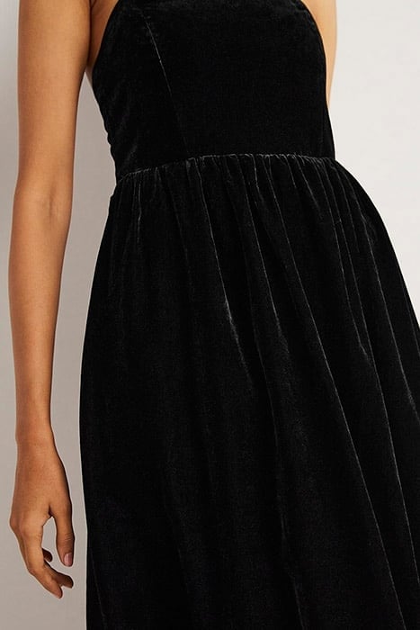 STRAPLESS VELVET MIDI DRESS BLK 4