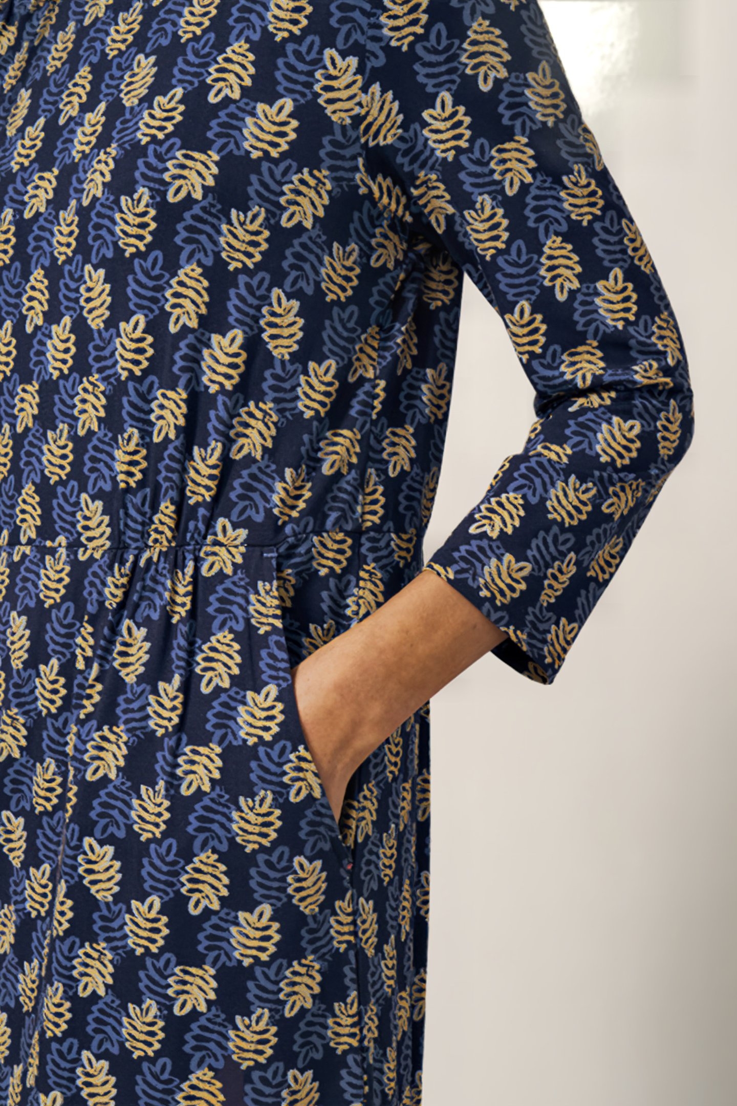 TALIA ECO VERO JERSEY DRESS NAVY MULTI 2