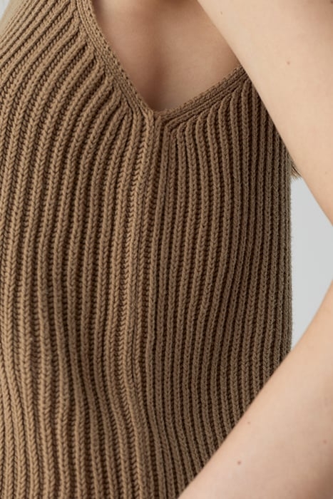 WOMEN CREW NECK RACER TOP KNITS NUTMEG 5