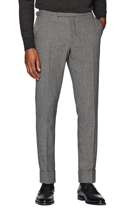 BLACK HOUNDSTOOTH THREE-PIECE HAVANA SUIT 4