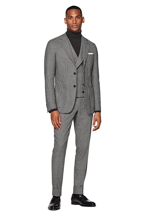 BLACK HOUNDSTOOTH THREE-PIECE HAVANA SUIT 6