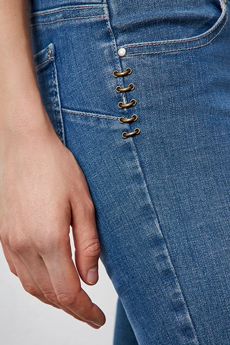 BLUE PIERCED SCULPT-UP MID-WAIST SLIM JEANS 4