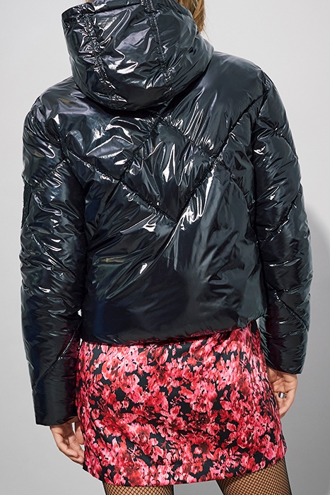 BLACK VINYL HOODED SHORT PADDED JACKET 2