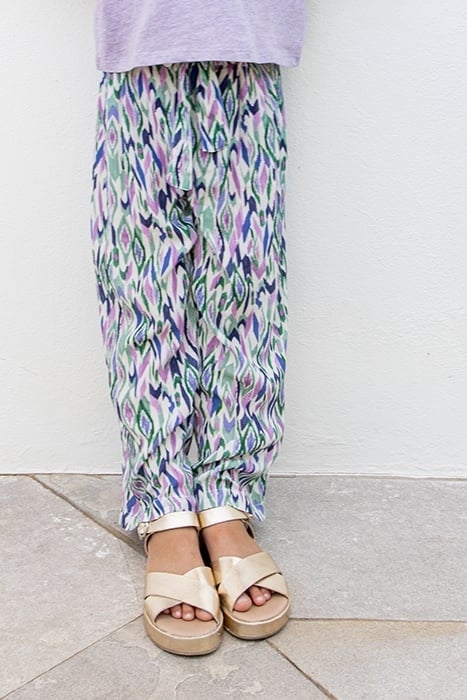 GIRLS’ OFF-WHITE IKAT DIAMOND PRINT TROUSERS 1