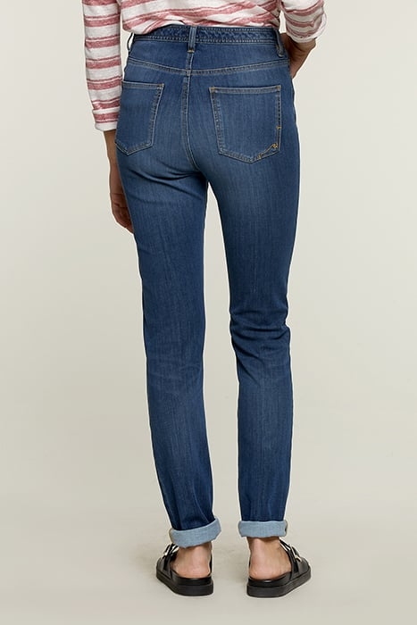 BLUE CLASSIC FITTED JEANS 2