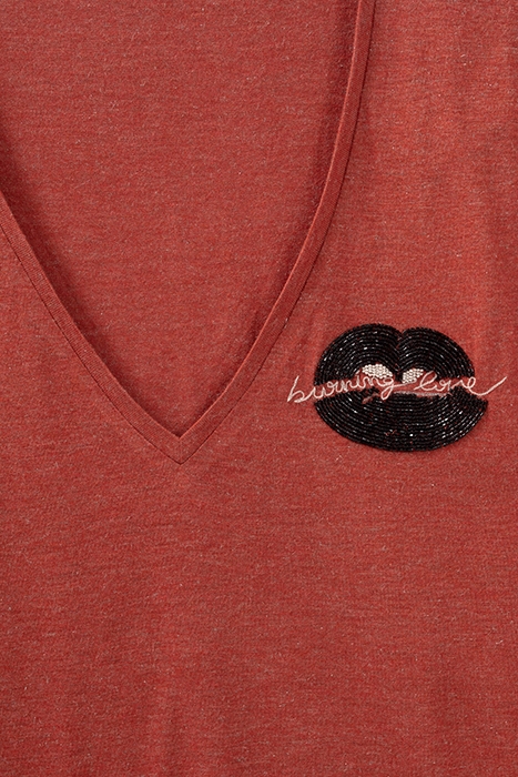 TOMETTE RED GLITTERY T-SHIRT, EMBROIDERED LIPS 6