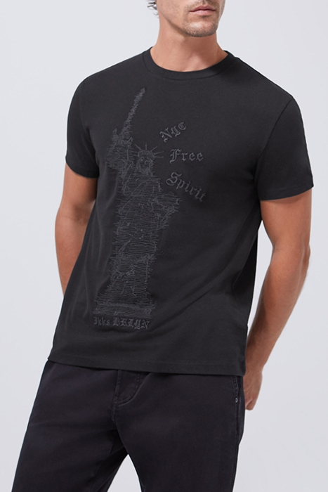 BLACK T-SHIRT, EMBROIDERED STATUE OF LIBERTY BLACK 1