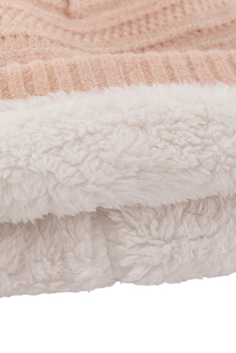 GIRLS’ PINK DECORATIVE LUREX KNIT BEANIE WITH BRONZE BADGE P 6