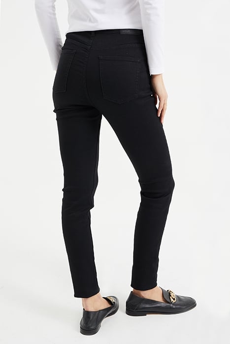 5-POCKET MID WAIST BLACK 2