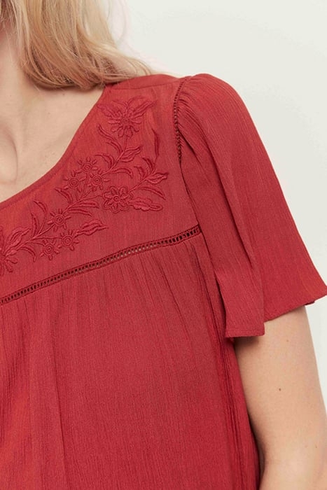 REVIA - CREPE CHILIPEPPER DRESS WITH TONE-ON-TONE EMBROIDERY 5