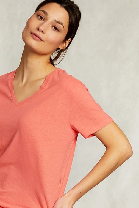 RED V-NECK T-SHIRT 5