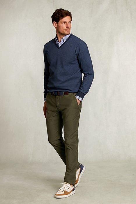 CUSTOM FIT V-NECK SWEATER DARK MOMBASA MIX BLUE 3