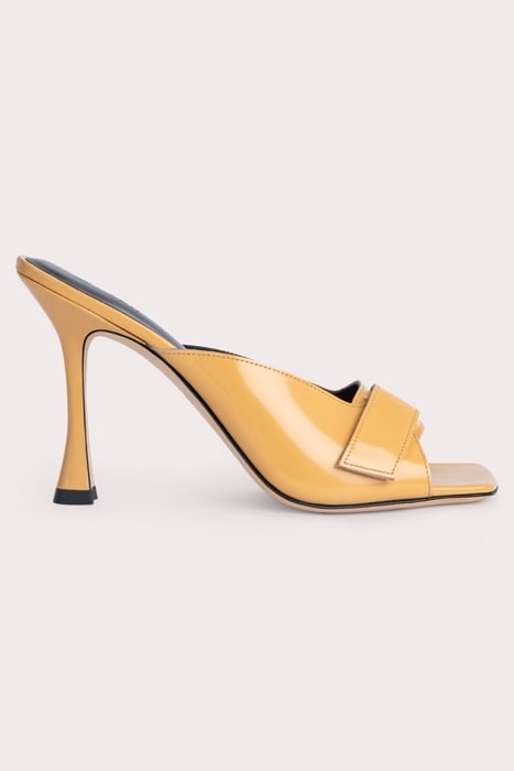 OLIVIA BISCUIT SEMI PATENT LEATHER BISCUIT 1