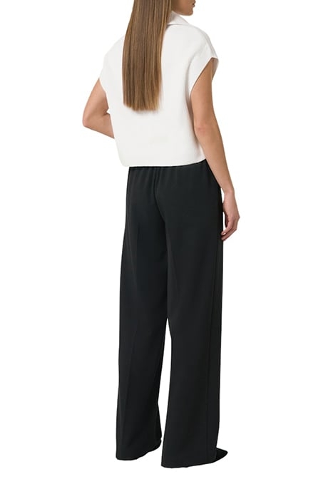 COMMA STRICKWAREN WHITE 3