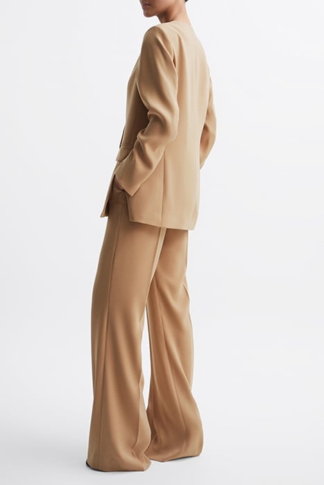 MARGEAUX-COLLARLESS DB BL NEUTRAL 3