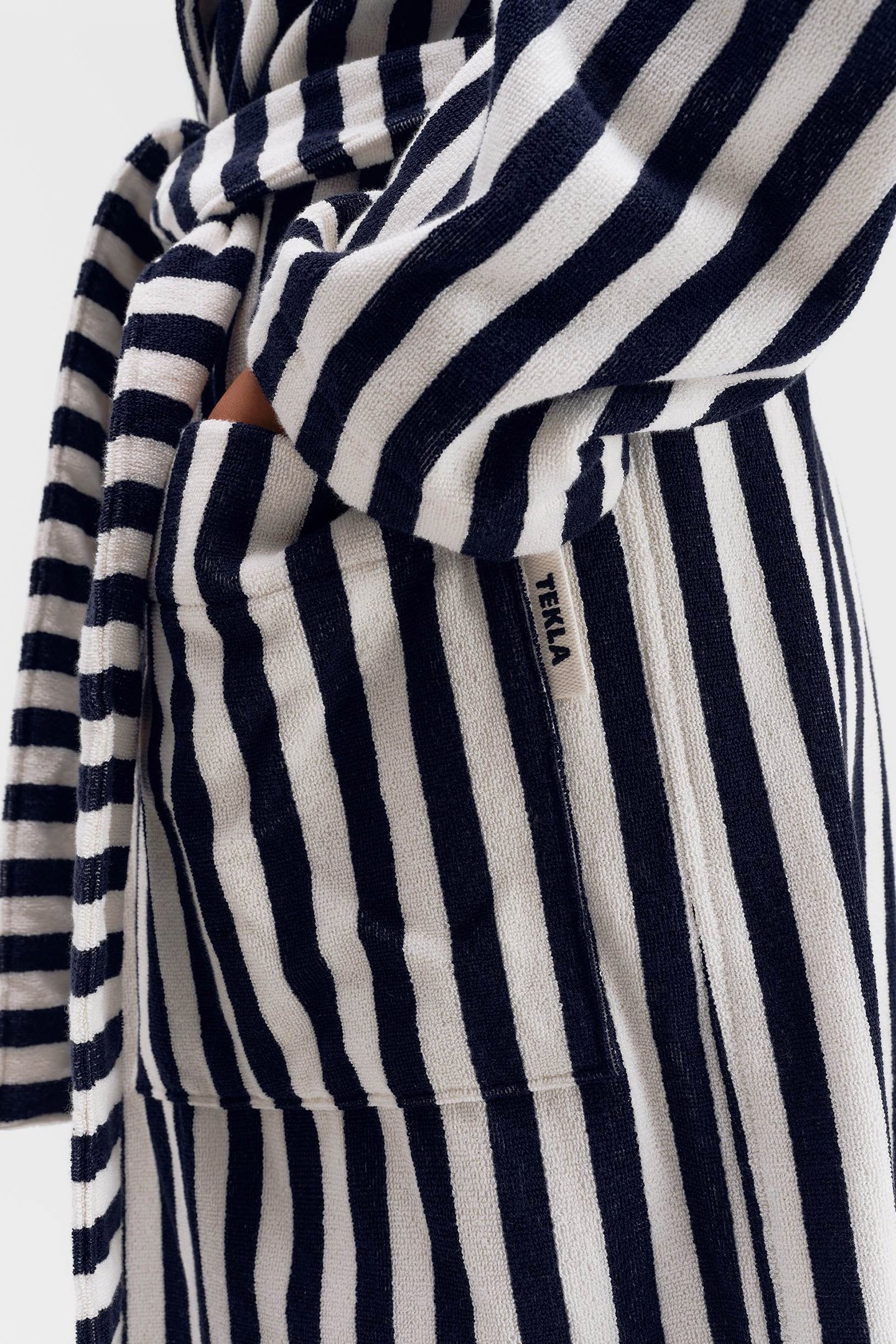 UNISEX HOODED BATHROBE HUMBUG STRIPES 3