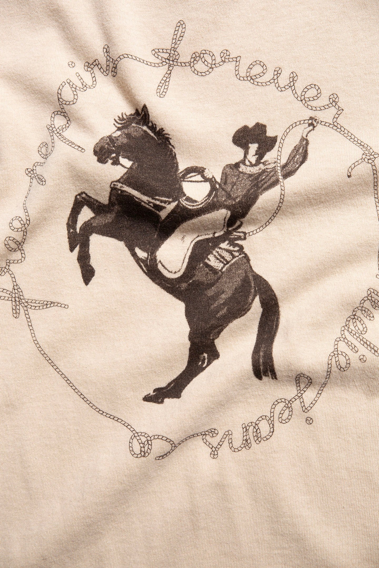 LOVA FREE REPAIRS T-SHIRT CREAM 6