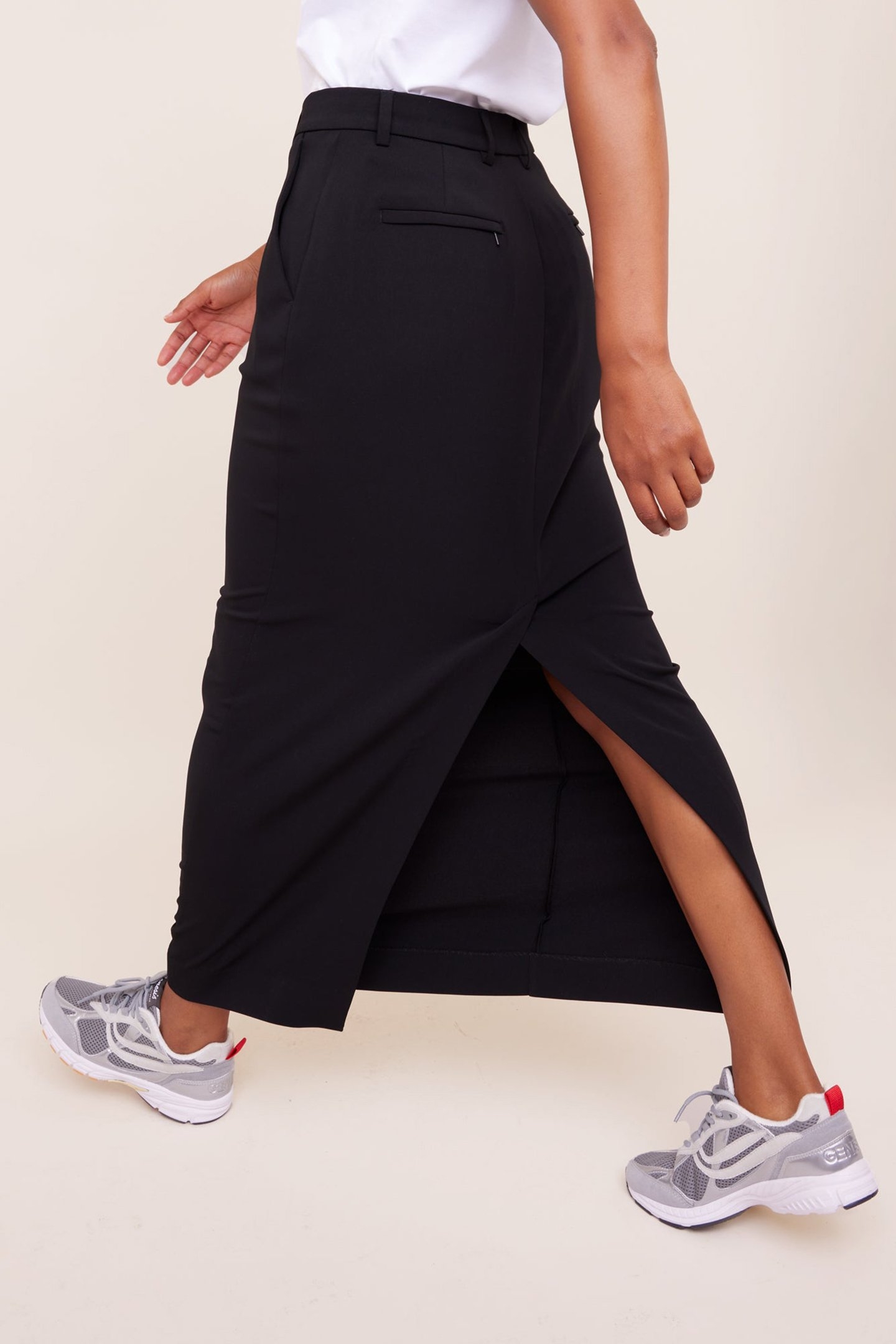 CREPE MAXI SKIRT BLACK 2