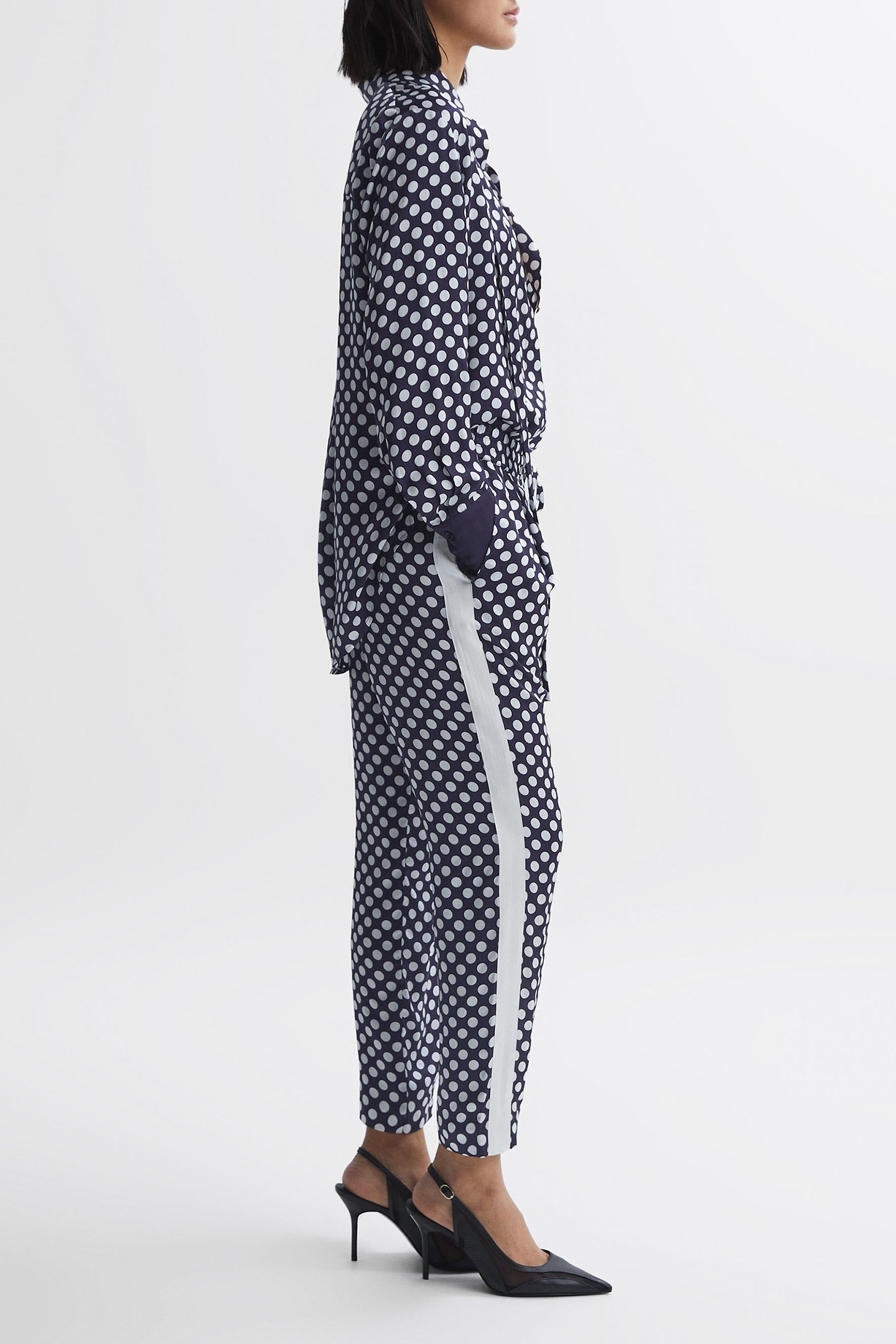 EZRA- POLKA DOT PRINT TAP NAVY/WHITE 5