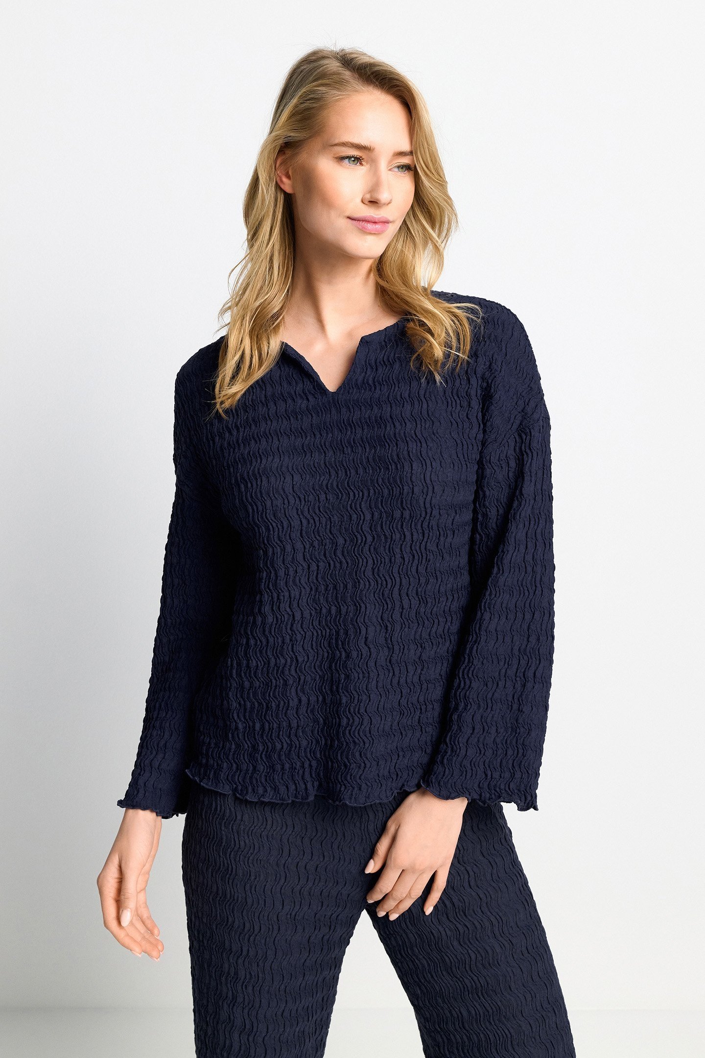 CRINKLED LONGSLEEVE MIDNIGHT BLUE 1