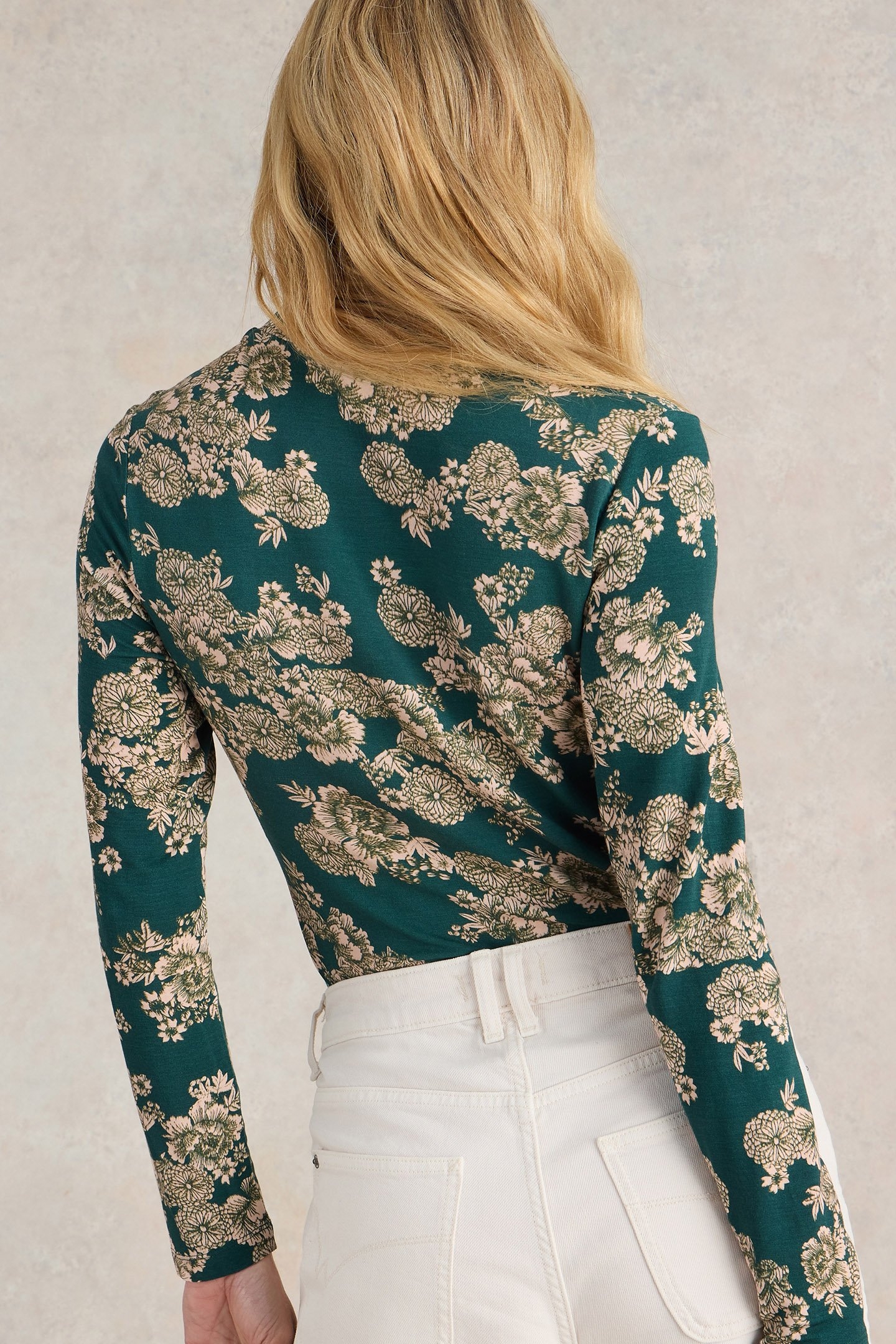 CAMILLE HIGH NECK TEE GREEN PRINT 2