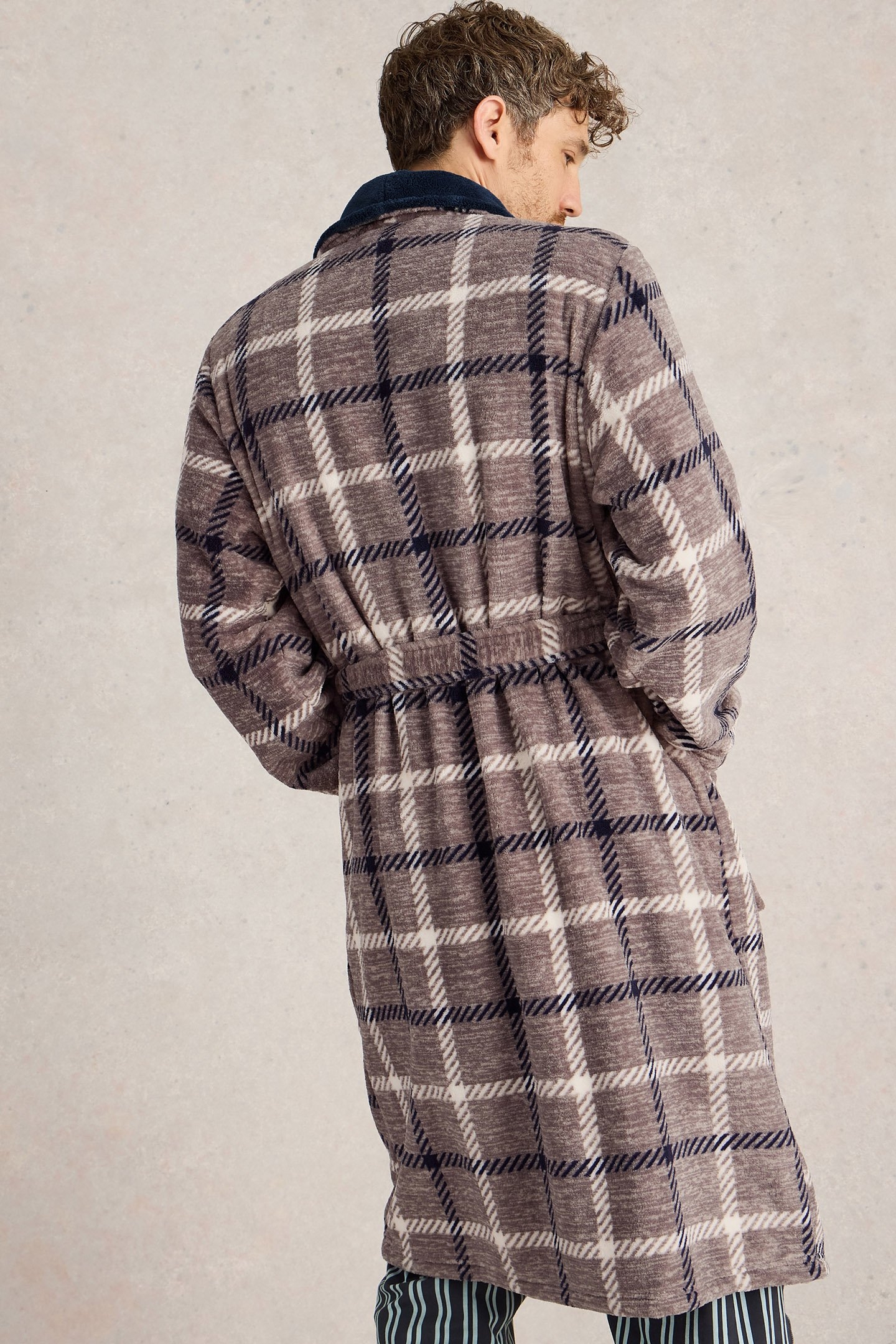 CHECKED FLEECE ROBE GREY MULTI 2