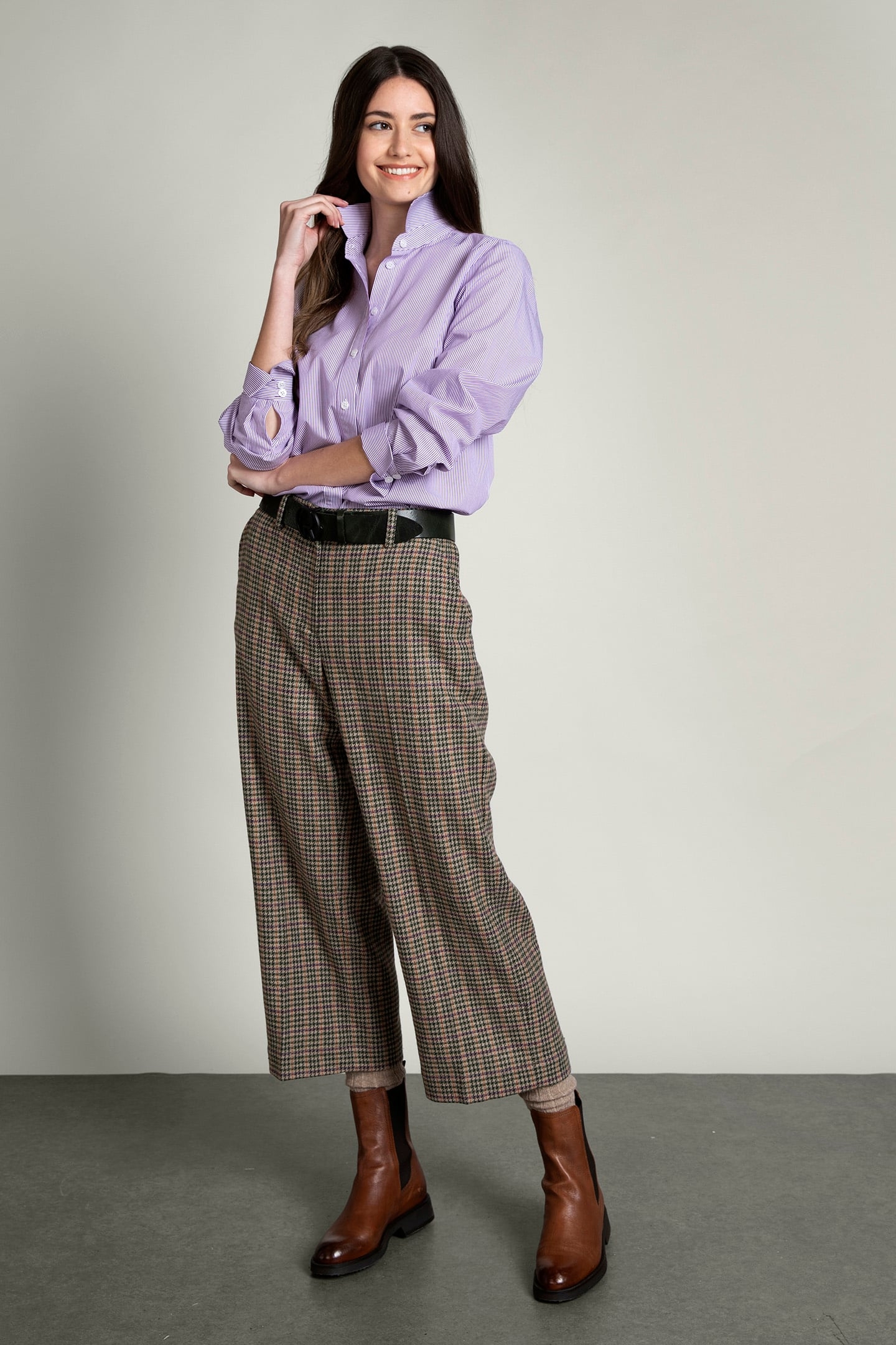 PURPLE/WHITE STRIPED SHIRT WITH BUTTONS 2