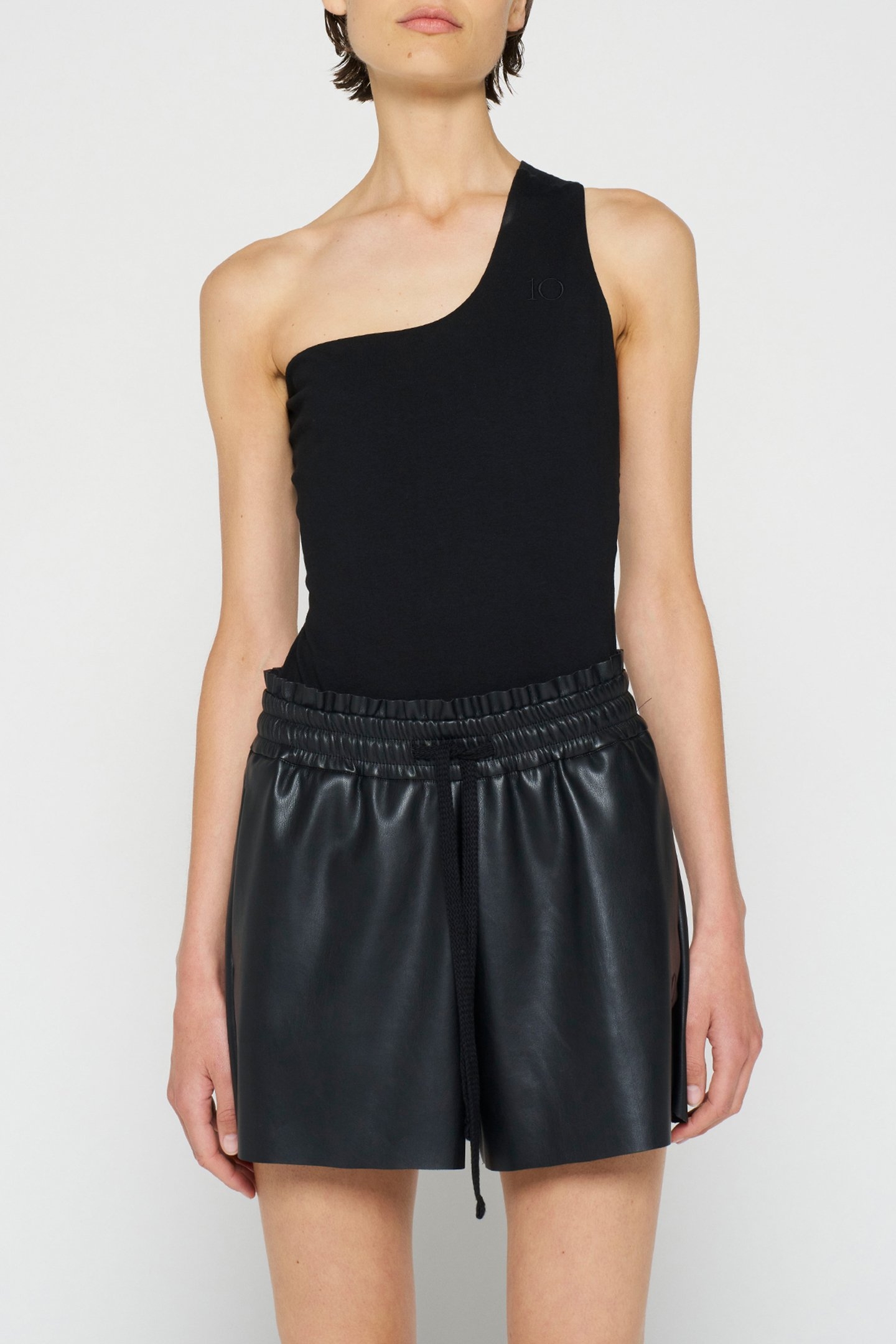 ASYMMETRIC BODY STRETCH BLACK 1
