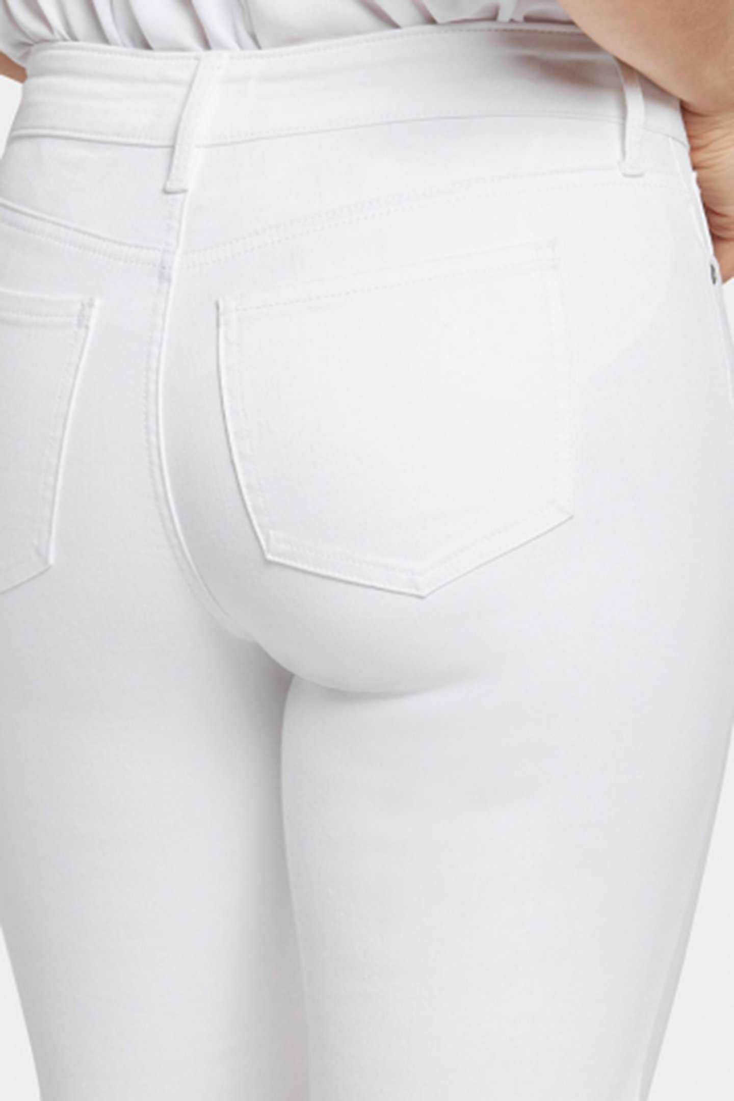 BRIELLA SHORT OPTIC WHITE 5
