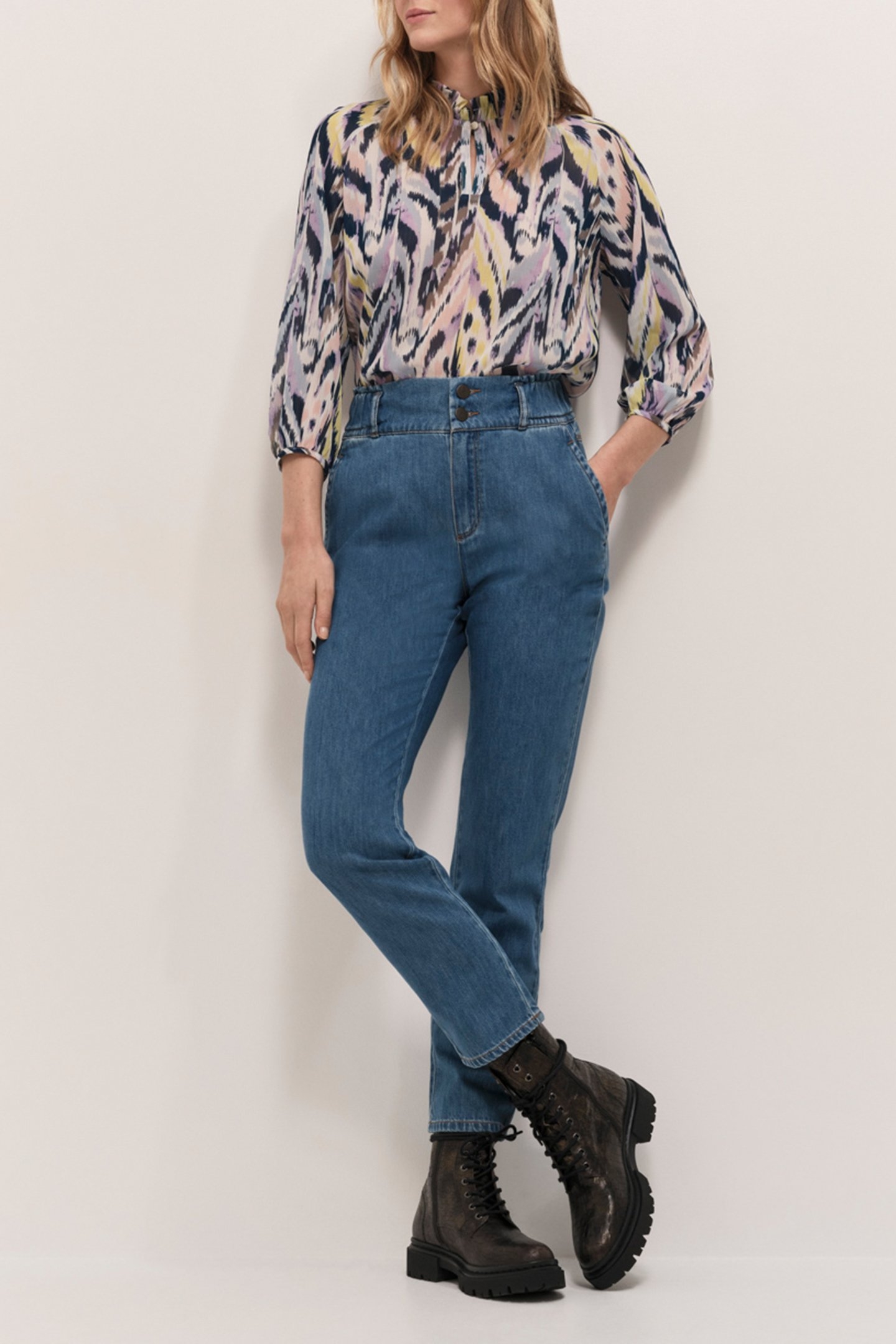 CARTER - ECRU TOP WITH LUMINESCENT IKAT PRINT 4